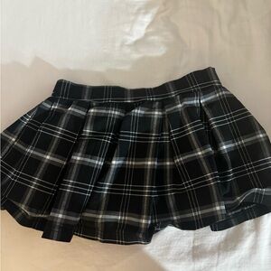 Fashion Nova Black and White Plaid Mini Skirt